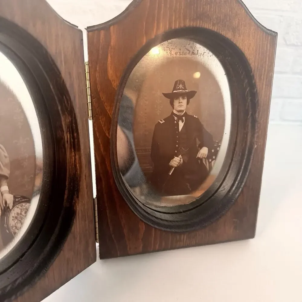 Vintage 5x7 Wooden Double Photo Frame with Mirrored Oval Photos Etched